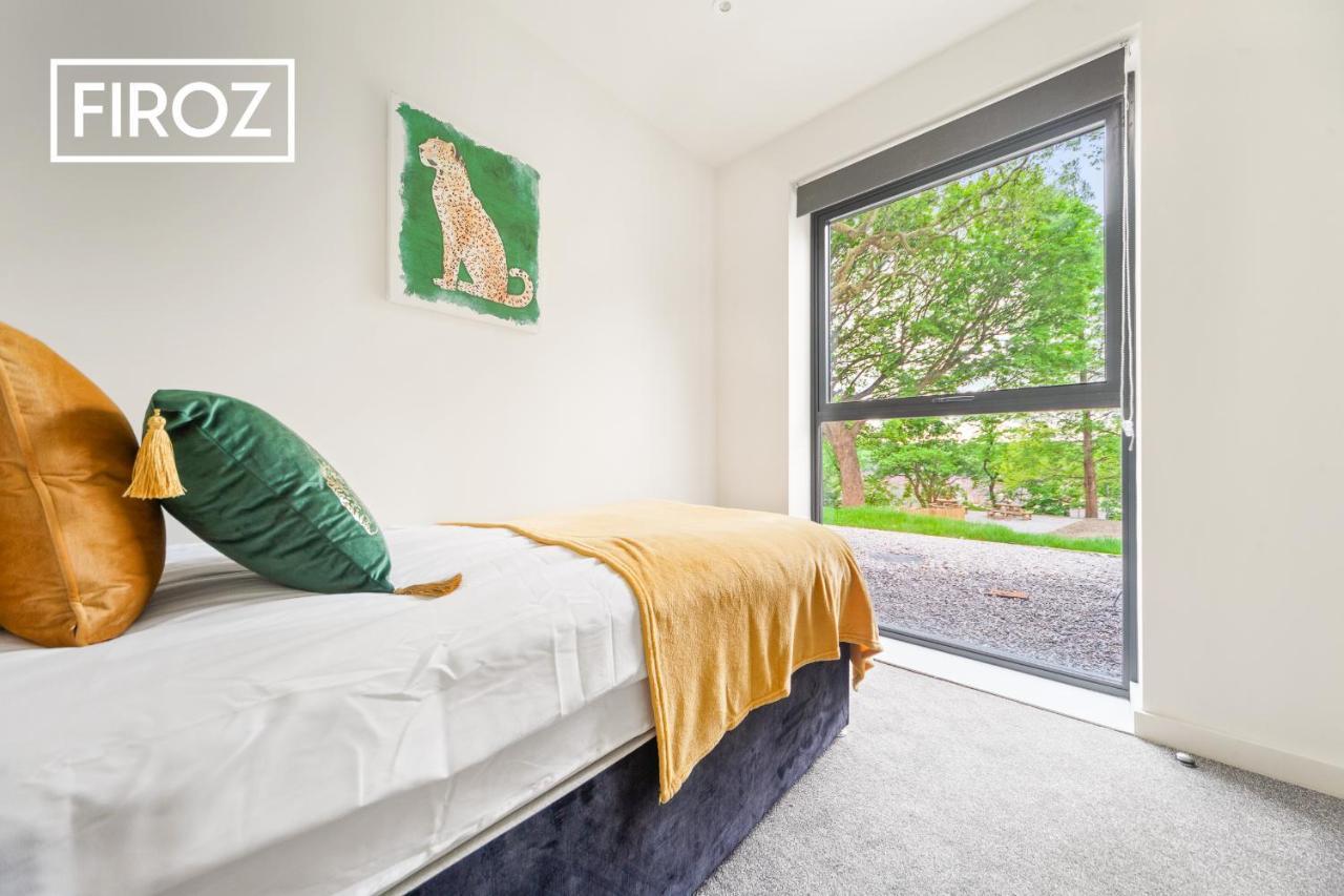 Spacious 4 Bedroom 3 Bath House For Families & Contractors With Free Parking, Fast Wi-Fi & Netflix By Firoz Property Management Leeds  Exterior foto