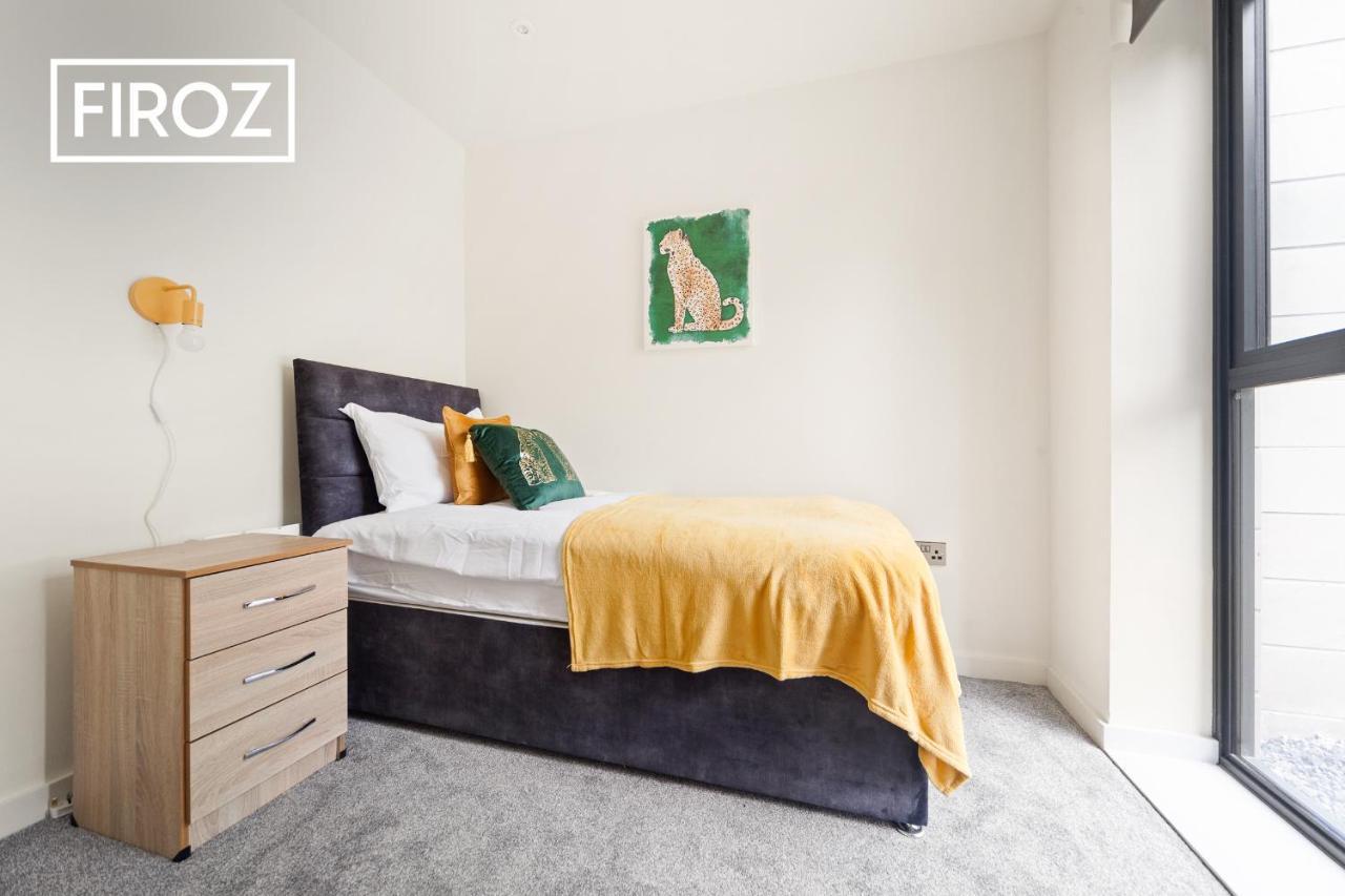 Spacious 4 Bedroom 3 Bath House For Families & Contractors With Free Parking, Fast Wi-Fi & Netflix By Firoz Property Management Leeds  Exterior foto